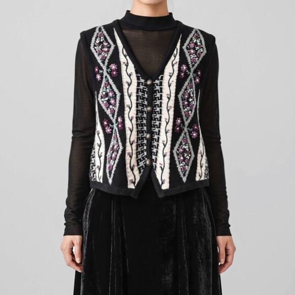 Y2K Whimsigoth Embroidered Sweater Vest Fairycore Cottagecore Romantic Boho M - Picture 1 of 9